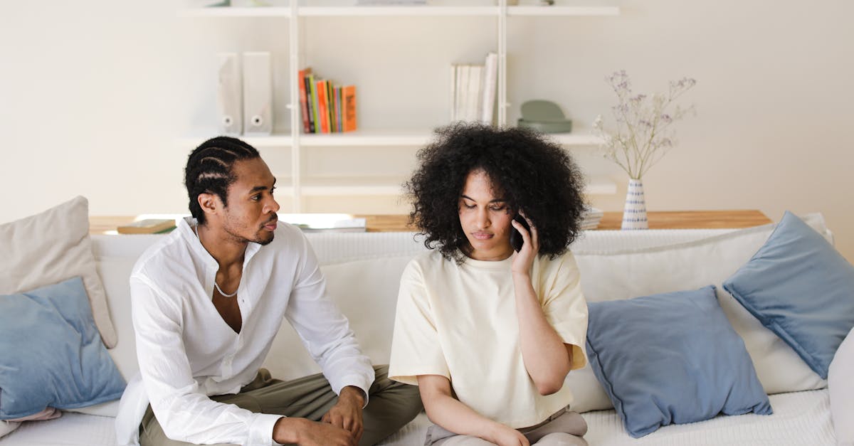 découvrez l'importance des interactions sociales et leur impact sur notre bien-être. explorez comment les relations humaines façonnent nos vies et renforcent notre santé mentale et émotionnelle.